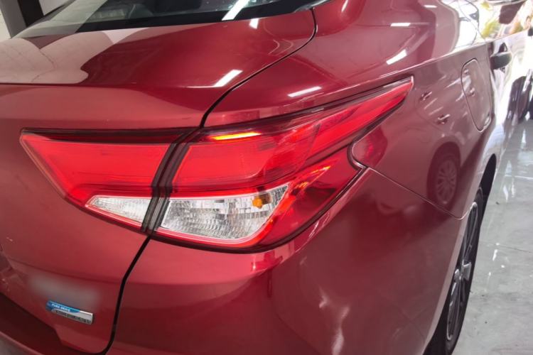 Used Nissan Lannia 2016 1.6L CVT Cool Edition Right Rear Taillight