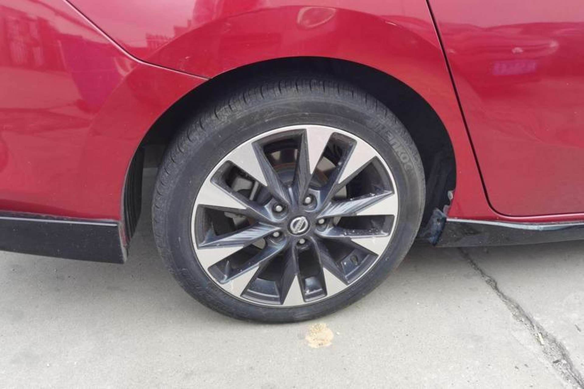 Used Nissan Lannia 2016 1.6L CVT Smart Cool Edition Right Rear Wheel Hub