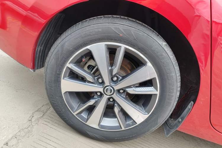 Used Nissan Lannia 2016 1.6L CVT Cool Edition Right Rear Wheel Hub