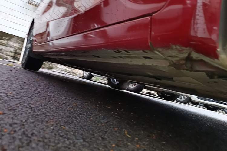 Used Nissan Lannia 2016 1.6L CVT Smart Cool Edition Right Side Sill