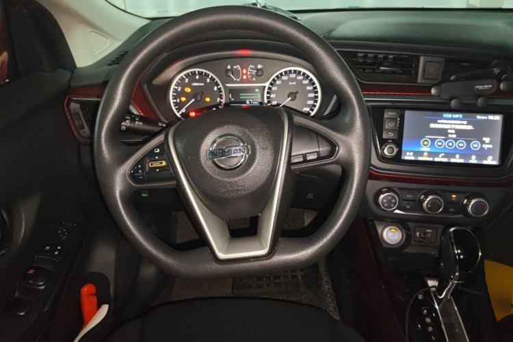 Used Nissan Lannia 2016 1.6L CVT Smart Cool Edition Steering Wheel