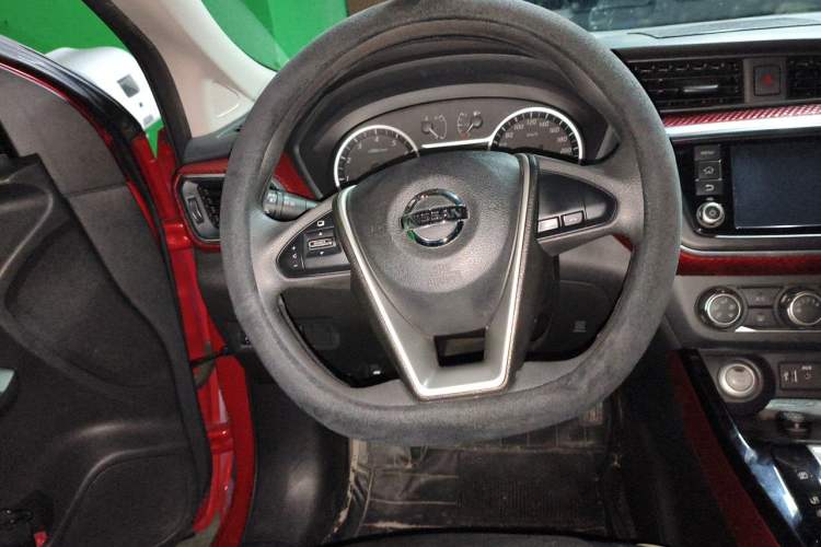 Used Nissan Lannia 2016 1.6L CVT Smart Cool Edition Steering Wheel