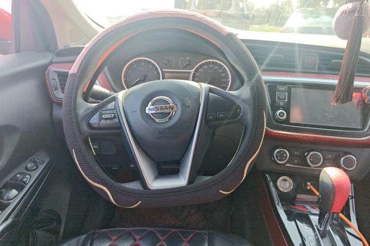 Used Nissan Lannia 2016 1.6L CVT Smart Cool Edition Steering Wheel