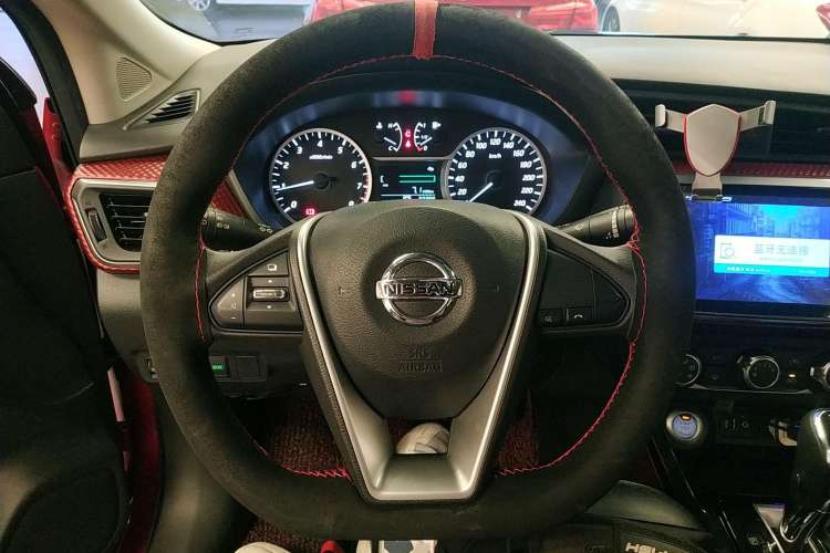 Used Nissan Lannia 2016 1.6L CVT Smart Cool Edition Steering Wheel