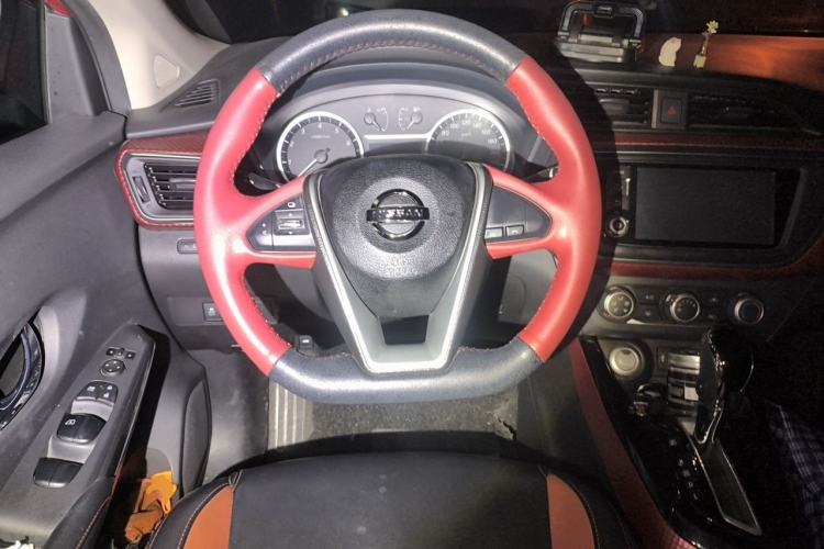 Used Nissan Lannia 2016 1.6L CVT Smart Cool Edition Steering Wheel