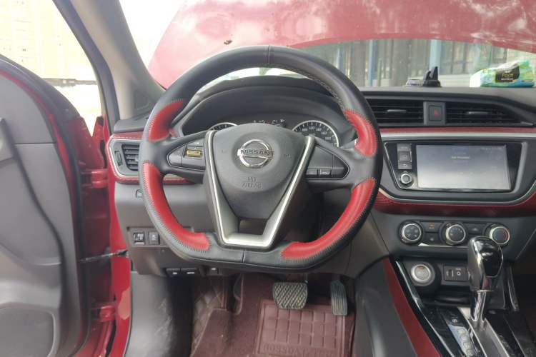 Used Nissan Lannia 2016 1.6L CVT Smart Cool Edition Steering Wheel