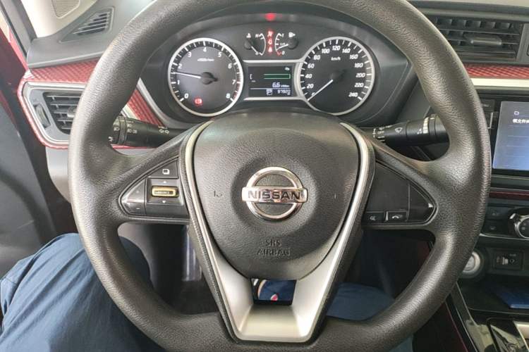 Used Nissan Lannia 2016 1.6L CVT Smart Cool Edition Steering Wheel