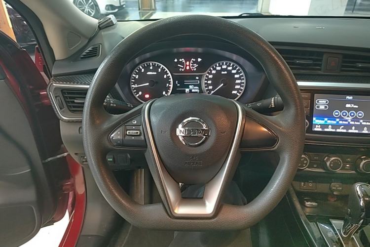 Used Nissan Lannia 2016 1.6L CVT Cool Edition Steering Wheel