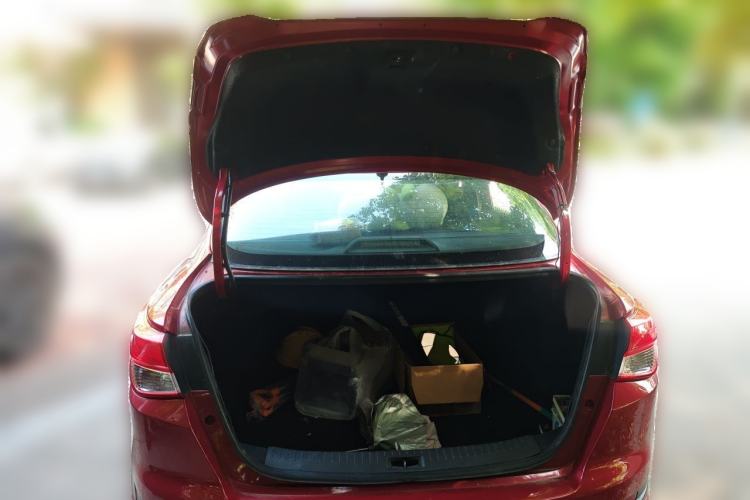 Used Nissan Lannia 2016 1.6L CVT Smart Cool Edition Trunk