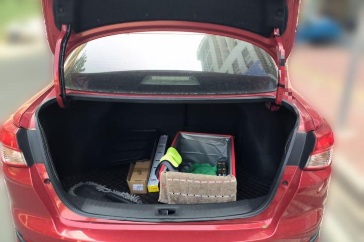 Used Nissan Lannia 2016 1.6L CVT Smart Cool Edition Trunk