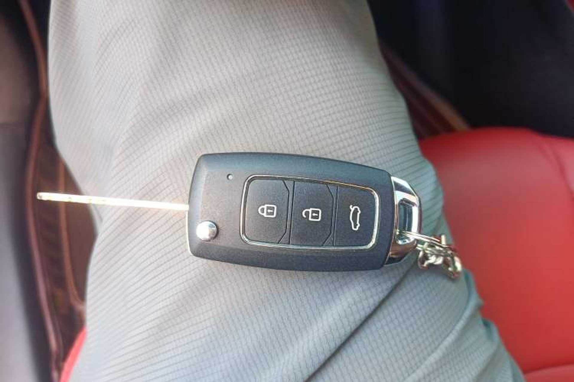 Used Nissan Lannia 2016 1.6L CVT Cool Edition Vehicle Key