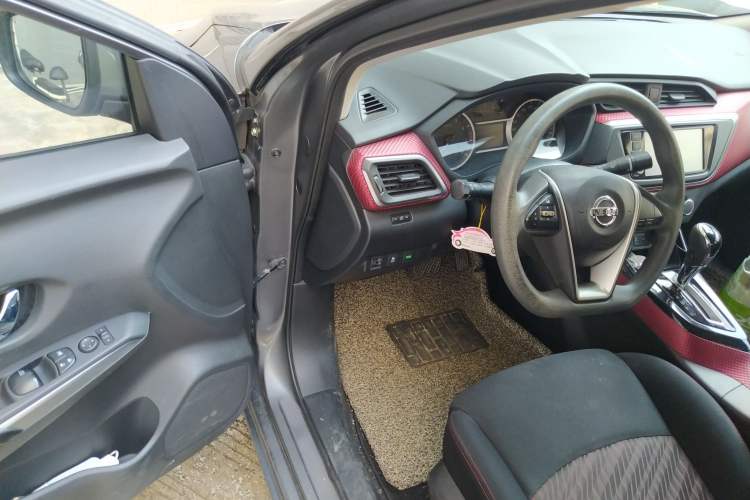 Used Nissan Lannia 2016 1.6L CVT Smart Cool Edition Driver Seat