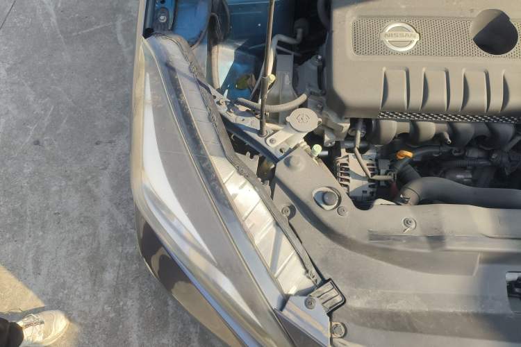Used Nissan Lannia 2016 1.6L CVT Smart Cool Edition Engine Bay Right
