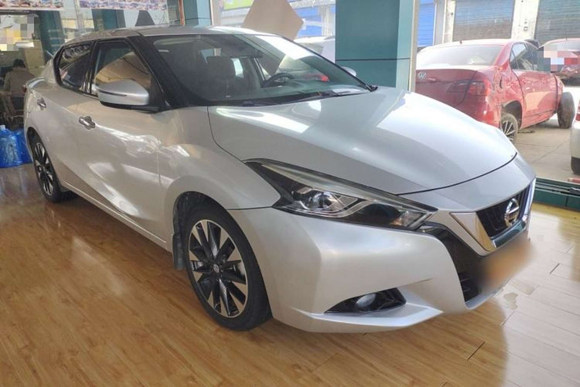 Used Nissan Lannia 2016 1.6L CVT Smart Cool Edition Exterior 2