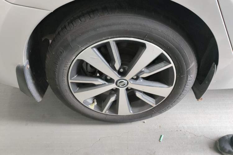 Used Nissan Lannia 2016 1.6L CVT Cool Edition Exterior 8