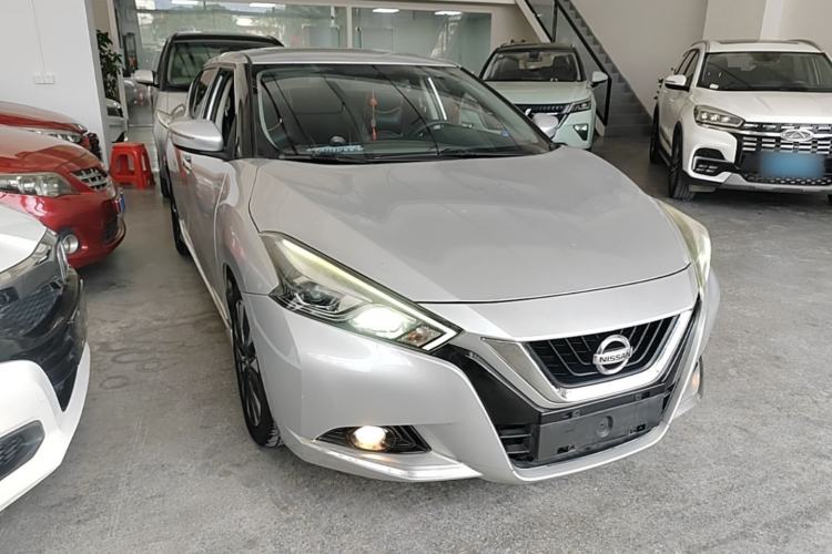 Used Nissan Lannia 2016 1.6L CVT Smart Cool Edition Front Right 45 Deg
