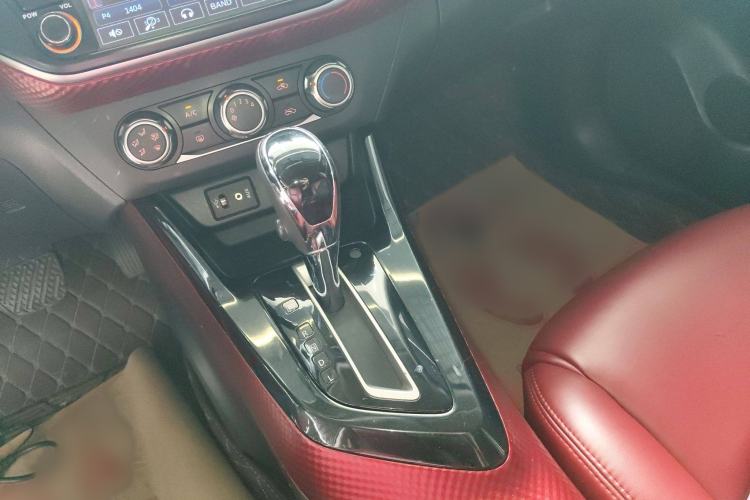 Used Nissan Lannia 2016 1.6L CVT Cool Edition Gear Lever