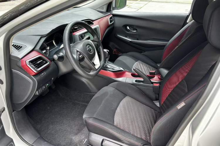 Used Nissan Lannia 2016 1.6L CVT Smart Cool Edition Interior 1