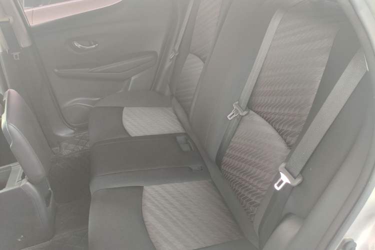 Used Nissan Lannia 2016 1.6L CVT Smart Cool Edition Interior 1