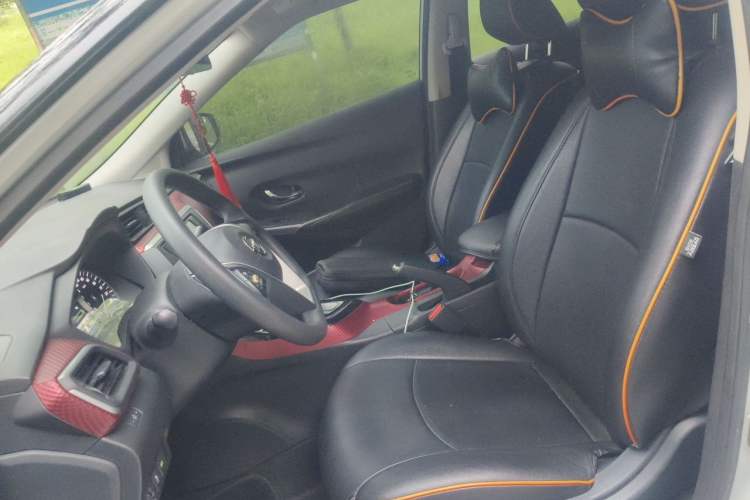 Used Nissan Lannia 2016 1.6L CVT Smart Cool Edition Left Front Seat