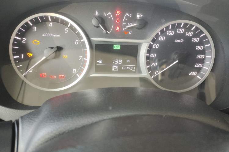 Used Nissan Lannia 2016 1.6L CVT Smart Cool Edition Odometer Close Up