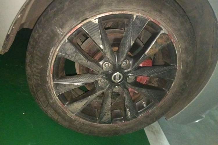 Used Nissan Lannia 2016 1.6L CVT Smart Cool Edition Right Front Wheel Hub