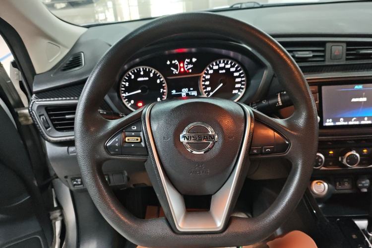 Used Nissan Lannia 2016 1.6L CVT Smart Cool Edition Steering Wheel