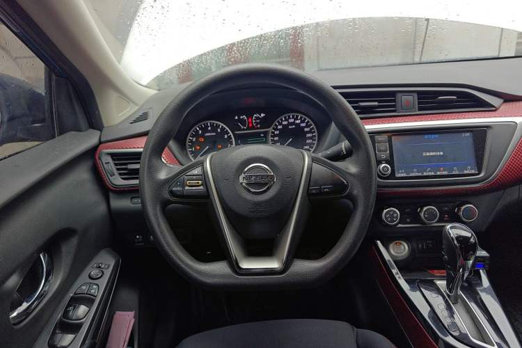 Used Nissan Lannia 2016 1.6L CVT Smart Cool Edition Steering Wheel