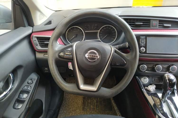 Used Nissan Lannia 2016 1.6L CVT Smart Cool Edition Steering Wheel