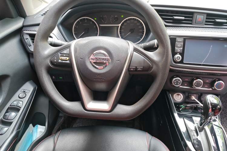 Used Nissan Lannia 2016 1.6L CVT Smart Cool Edition Steering Wheel