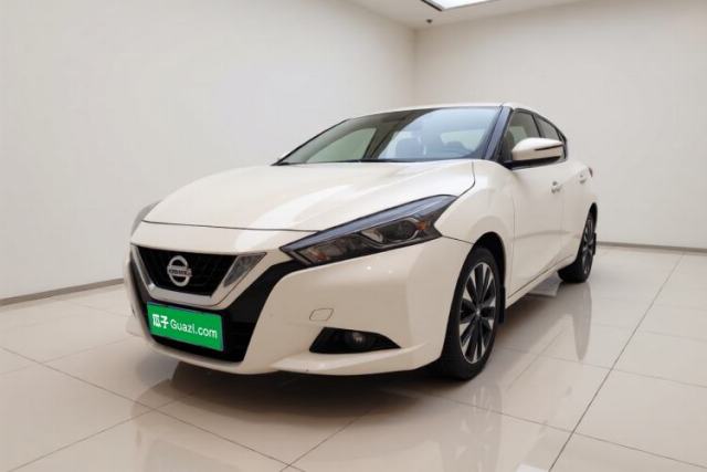 Ojetý Nissan Lannia 2016 1.6L CVT Smart Cool Edition