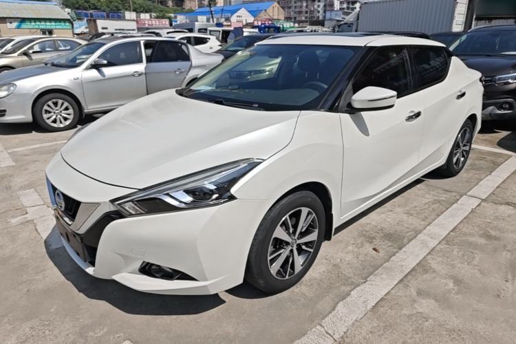 Ojetý Nissan Lannia 2016 1.6L Manual Cool Edition Guazi used car, China used car export, Used car for sale, Used  cars, Cheapest cars for sale