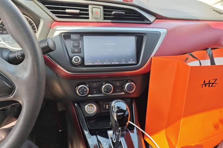 Used Nissan Lannia 2016 1.6L CVT Smart Cool Edition Audio And AC Panel