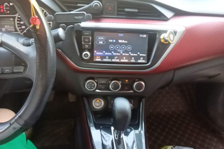 Used Nissan Lannia 2016 1.6L CVT Smart Cool Edition Audio And AC Panel