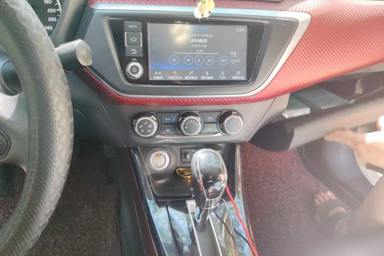 Used Nissan Lannia 2016 1.6L CVT Smart Cool Edition Audio And AC Panel