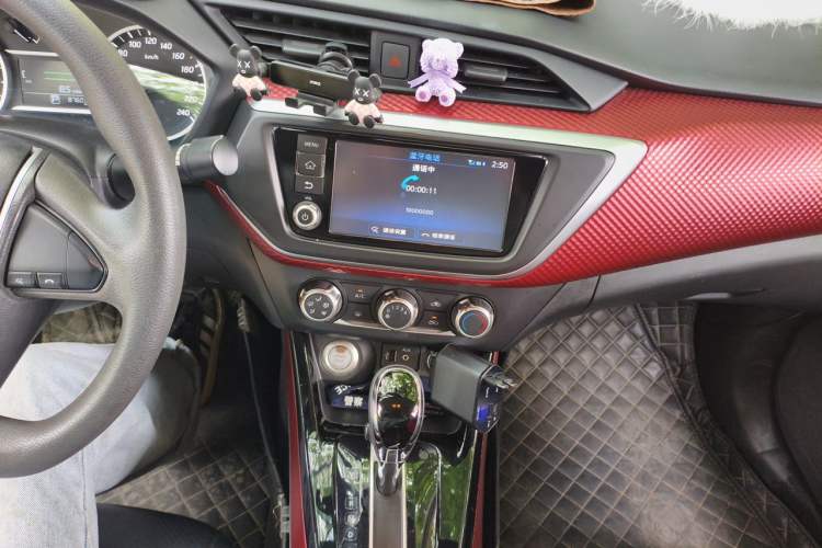 Used Nissan Lannia 2016 1.6L CVT Smart Cool Edition Audio And AC Panel
