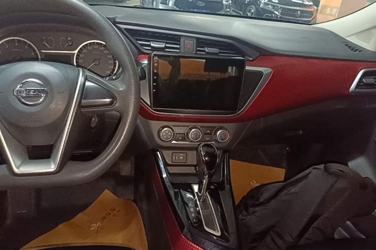 Used Nissan Lannia 2016 1.6L CVT Cool Edition Audio And AC Panel