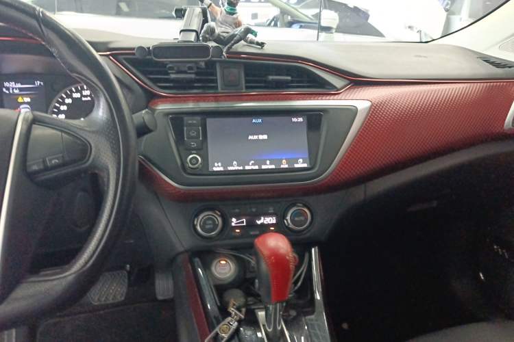 Used Nissan Lannia 2016 1.6L CVT High-Energy Version Audio And AC Panel