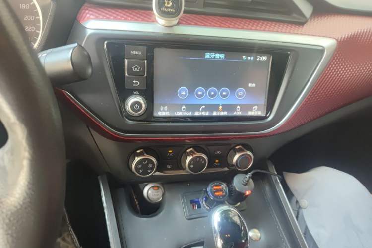 Used Nissan Lannia 2016 1.6L CVT Smart Cool Edition Audio And AC Panel