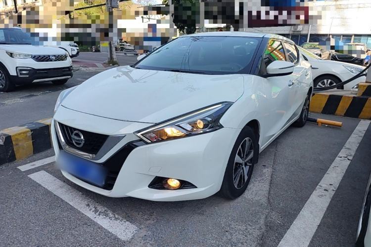 Used Nissan Lannia 2016 1.6L CVT Cool Edition Guazi used car, China used car export, Used car for sale, Used Nissan cars, Cheapest cars for sale