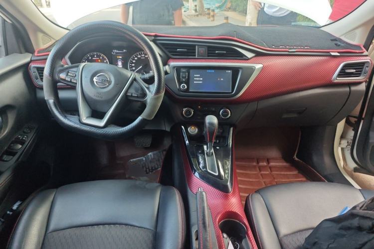 Used Nissan Lannia 2016 1.6L CVT High-Energy Version Center Console
