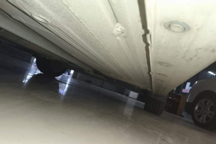 Used Nissan Lannia 2016 1.6L Manual Cool Edition Chassis Front Left