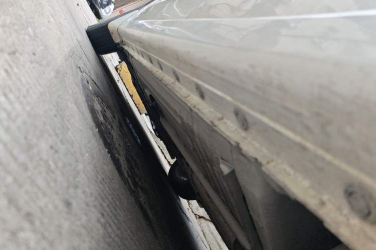 Used Nissan Lannia 2016 1.6L CVT Cool Edition Chassis Rear Left
