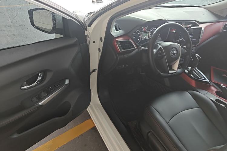 Used Nissan Lannia 2016 1.6L CVT Smart Cool Edition Driver Seat