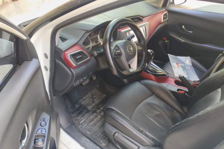 Used Nissan Lannia 2016 1.6L CVT Smart Cool Edition Driver Seat