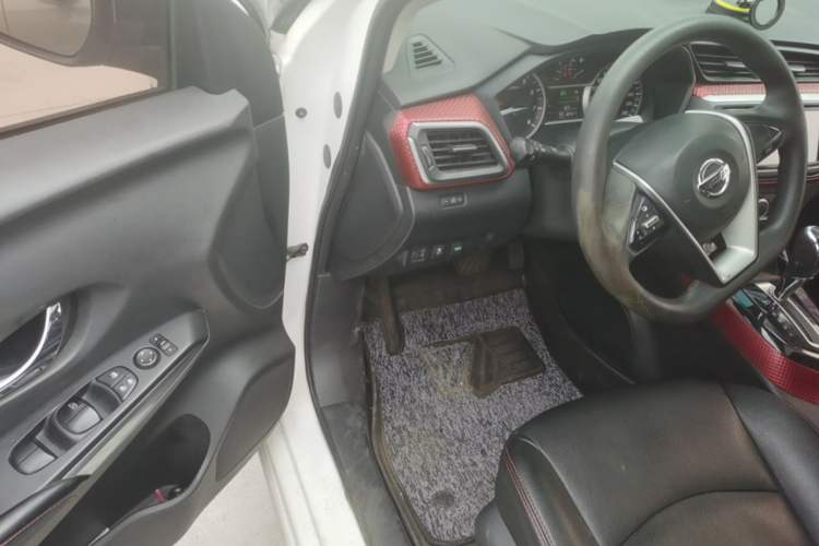 Used Nissan Lannia 2016 1.6L CVT Smart Edition Driver Seat
