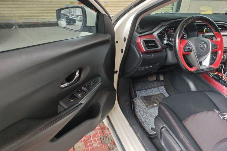 Used Nissan Lannia 2016 1.6L CVT Smart Cool Edition Driver Seat