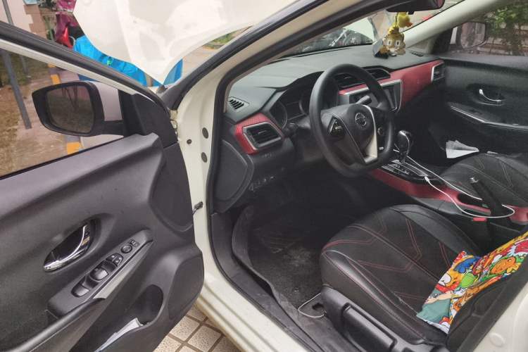 Used Nissan Lannia 2016 1.6L CVT Smart Cool Edition Driver Seat