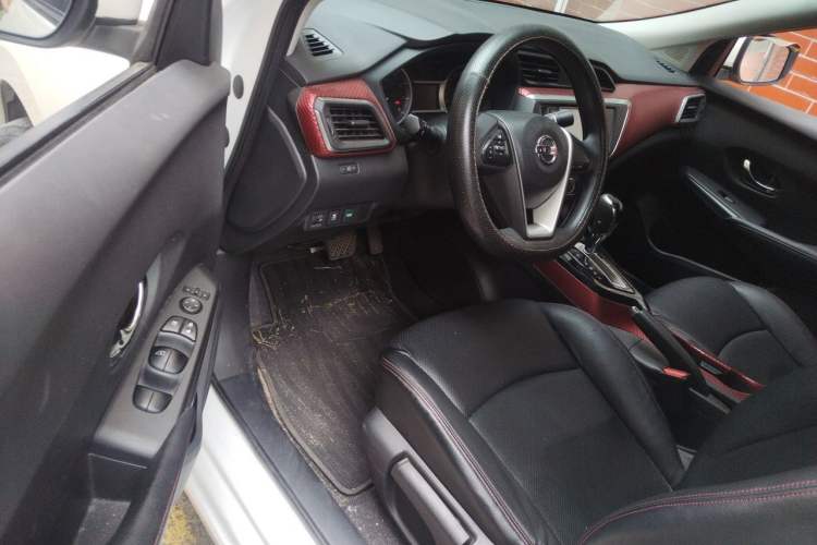 Used Nissan Lannia 2016 1.6L CVT Smart Cool Edition Driver Seat