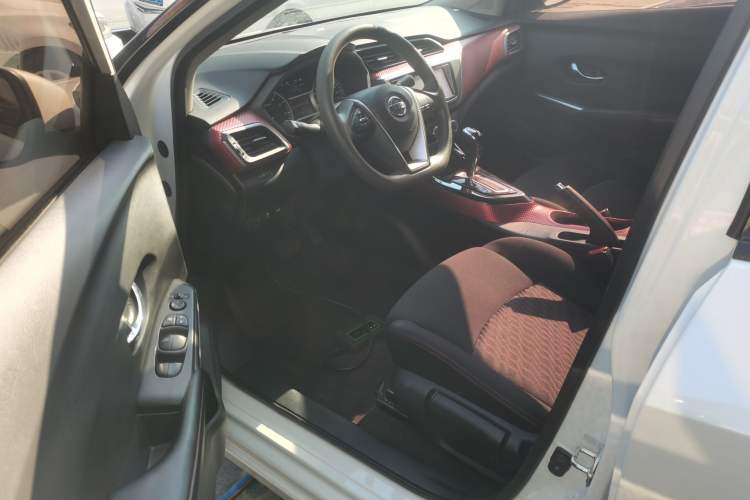 Used Nissan Lannia 2016 1.6L CVT Smart Cool Edition Driver Seat
